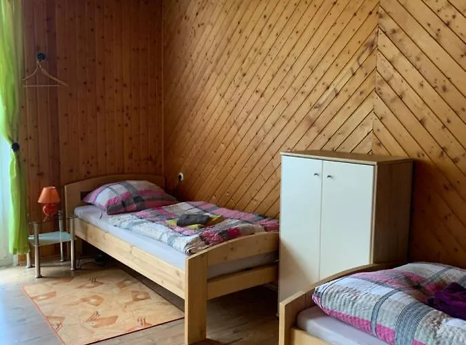 Monteurwohnung Ahnetal Mit 3 Schlafzimmern Apartment *